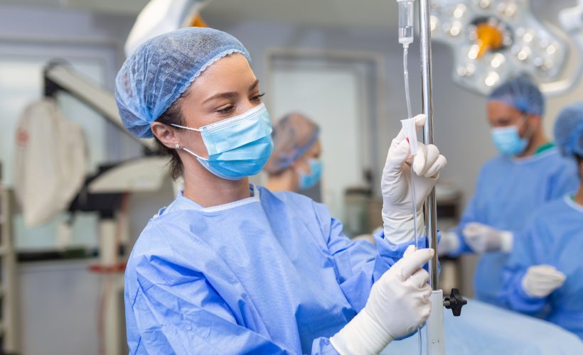 diverse-medical-team-of-doctors-looking-at-camera-