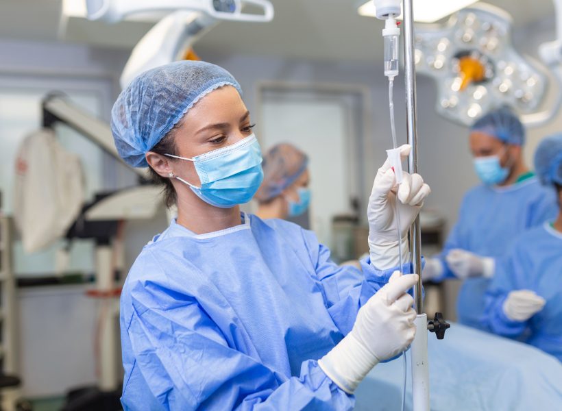 diverse-medical-team-of-doctors-looking-at-camera-